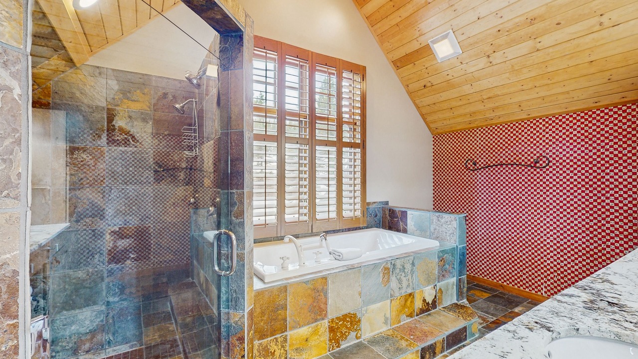 Photo of Bathroom in Big Sky
