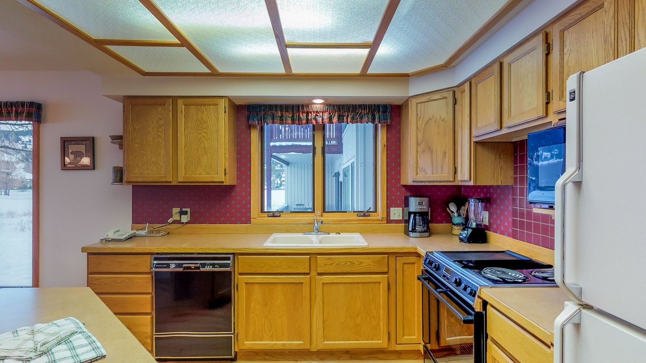Photo of Kitchen in Big Sky Meadow Village