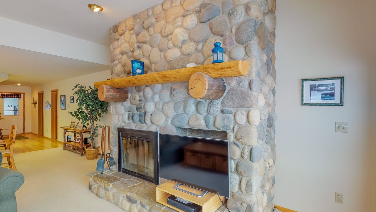 Photo of Others in Big Sky Meadow Village
