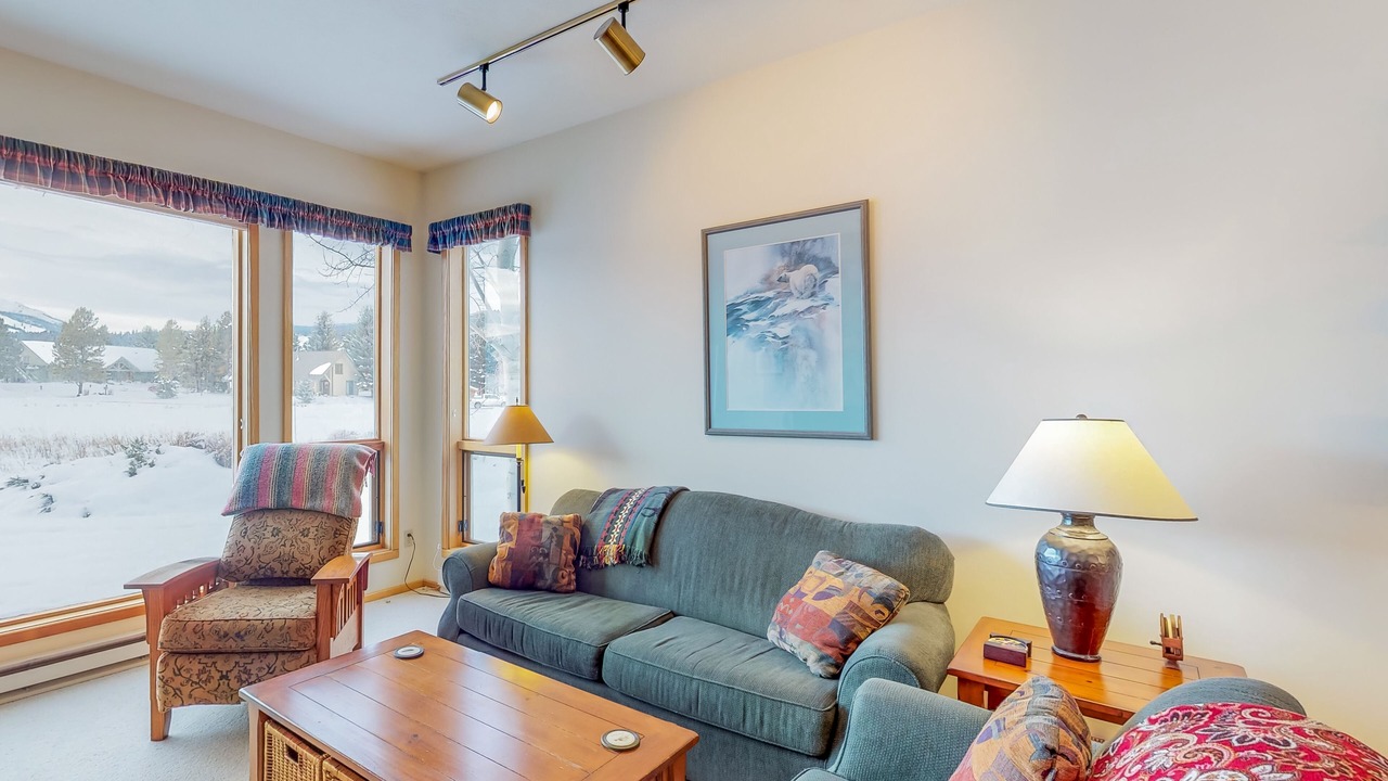 Photo of Livingroom in Big Sky Meadow Village