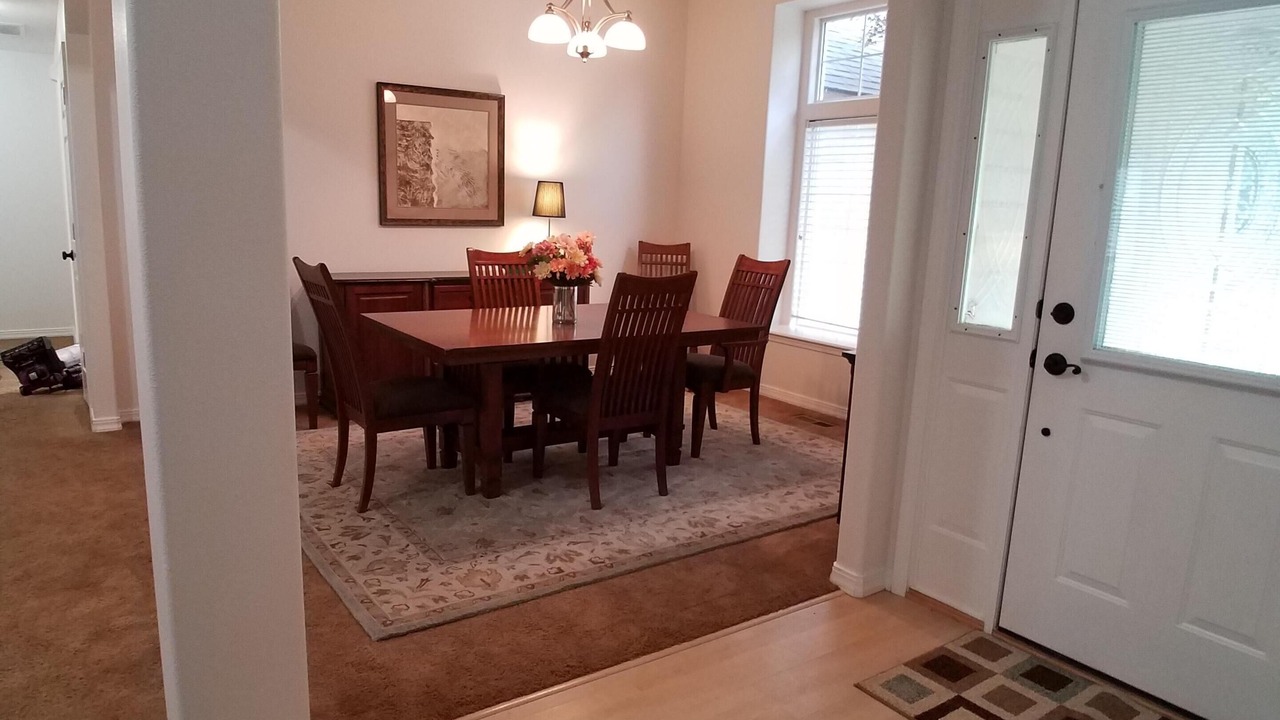 Photo of Livingroom in Eagle