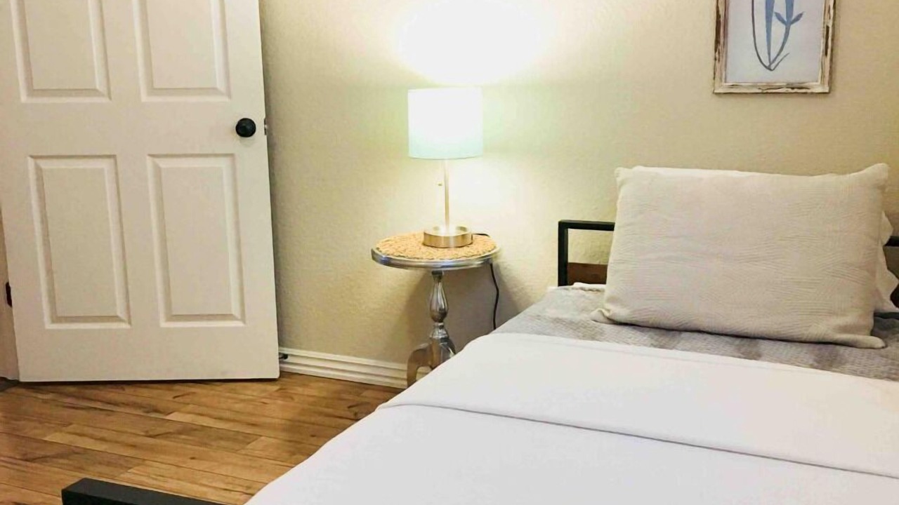 Photo of Bedroom in Rogers