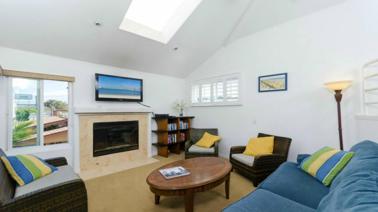 Photo of Livingroom in Mission Beach