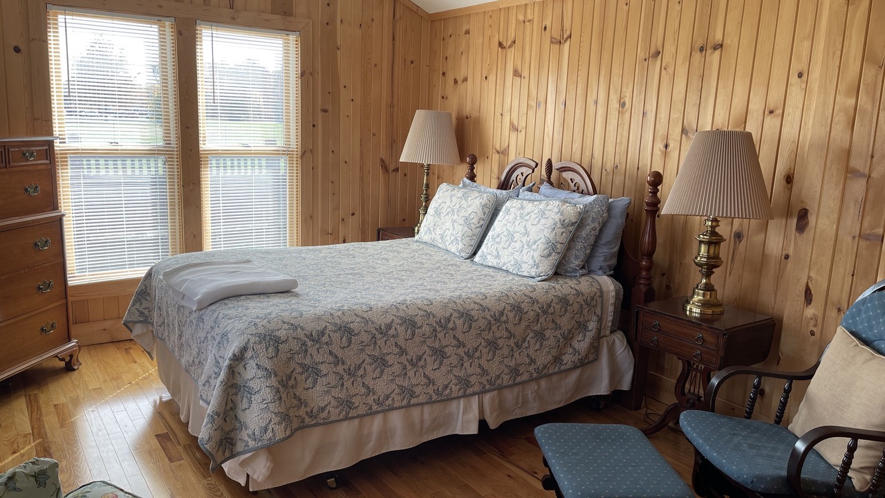 Photo of Bedroom in Vermilion
