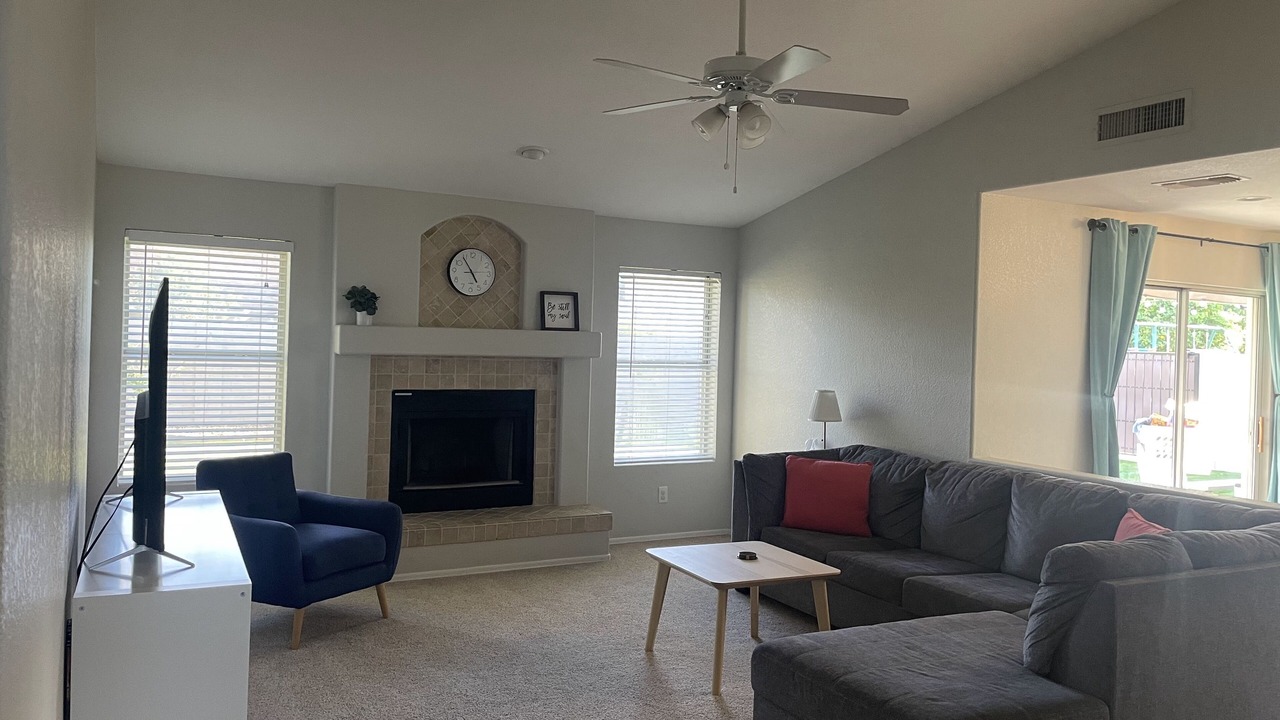 Photo of Livingroom in Homestead I HOA