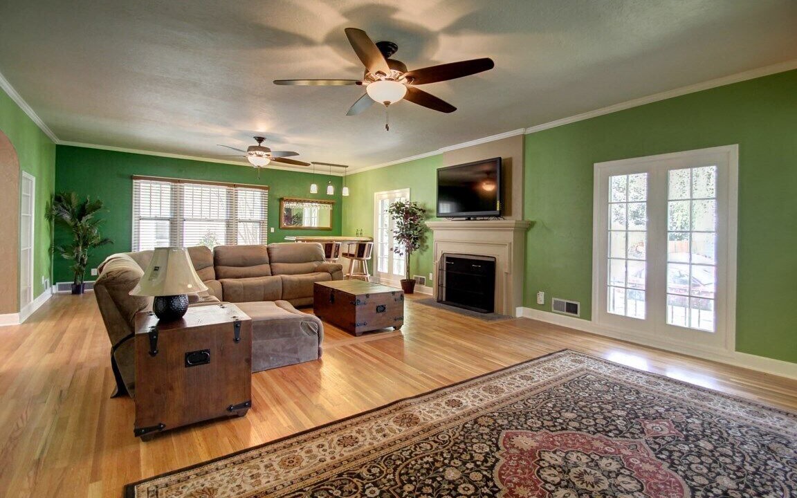 Photo of Livingroom in North End