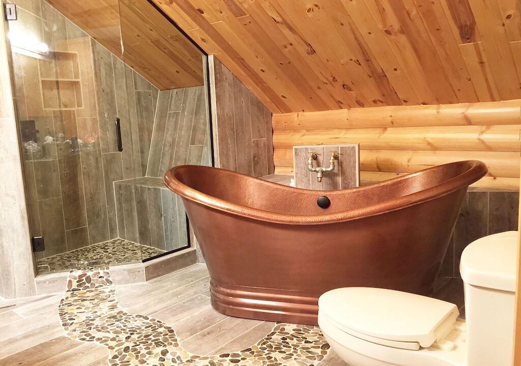 Photo of Bathroom in Island Park