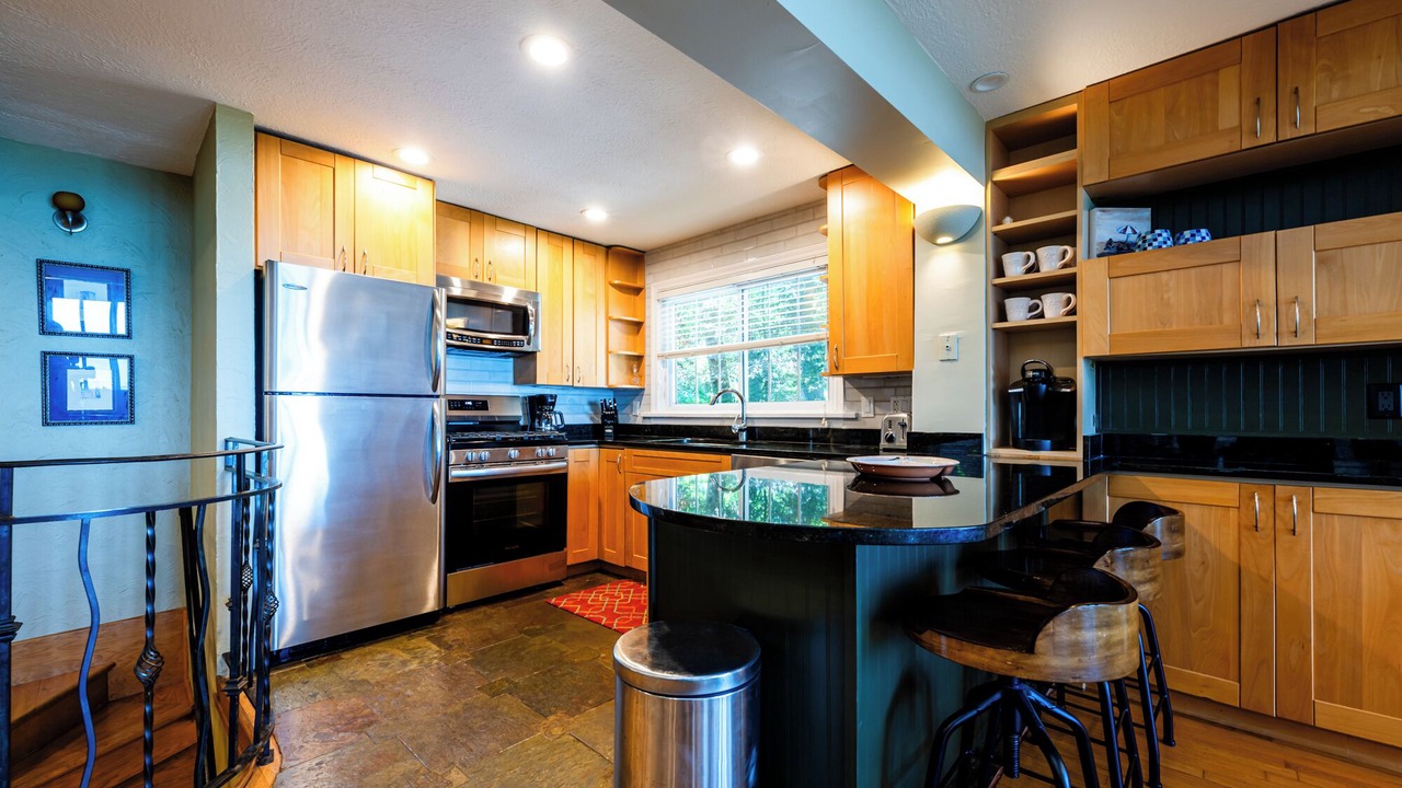 Photo of Kitchen in Gordon Beach