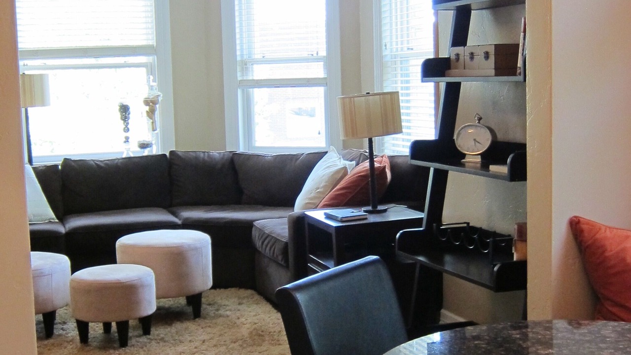 Photo of Livingroom in Riverfront