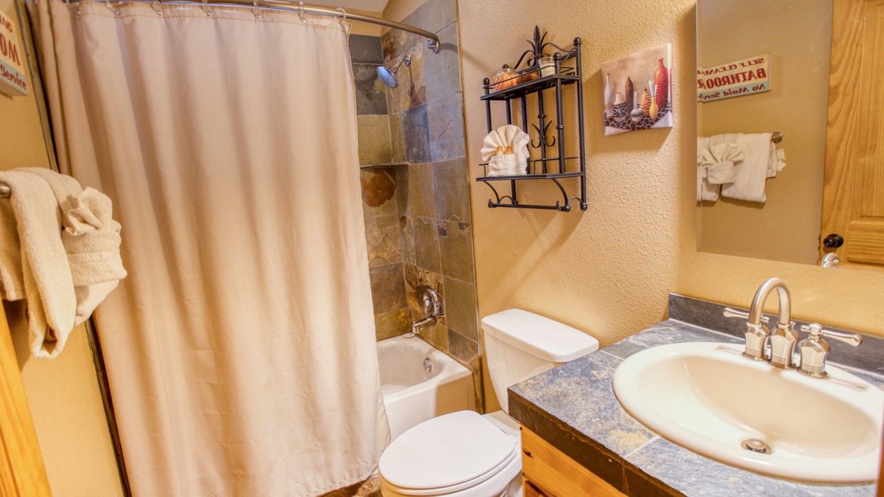 Photo of Bathroom in Pinetop-Lakeside