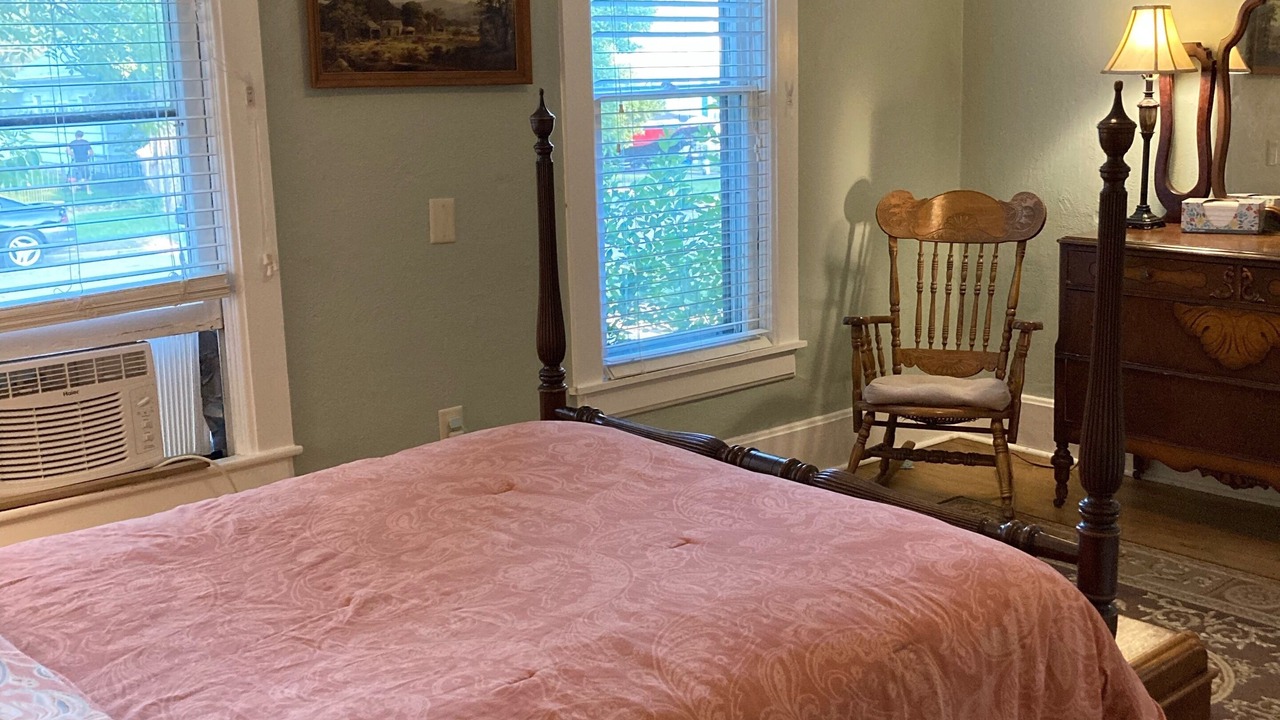 Photo of Bedroom in Mandan
