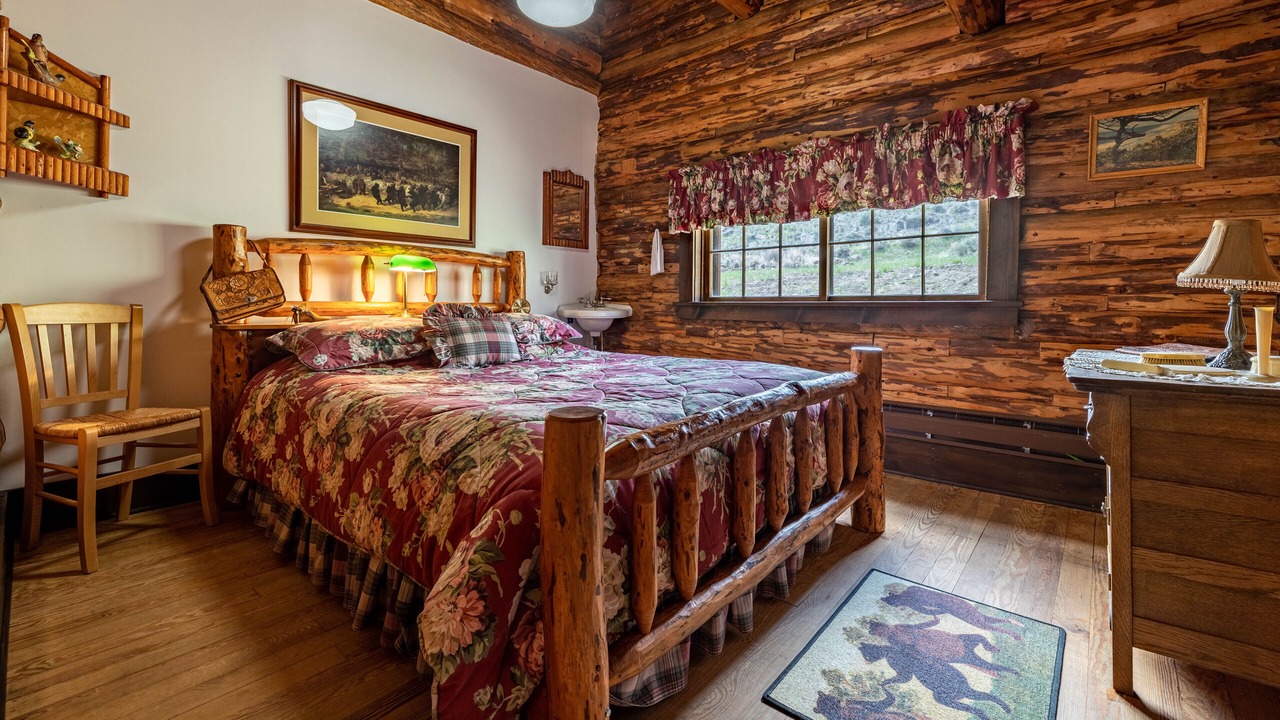 Photo of Bedroom in Wapiti