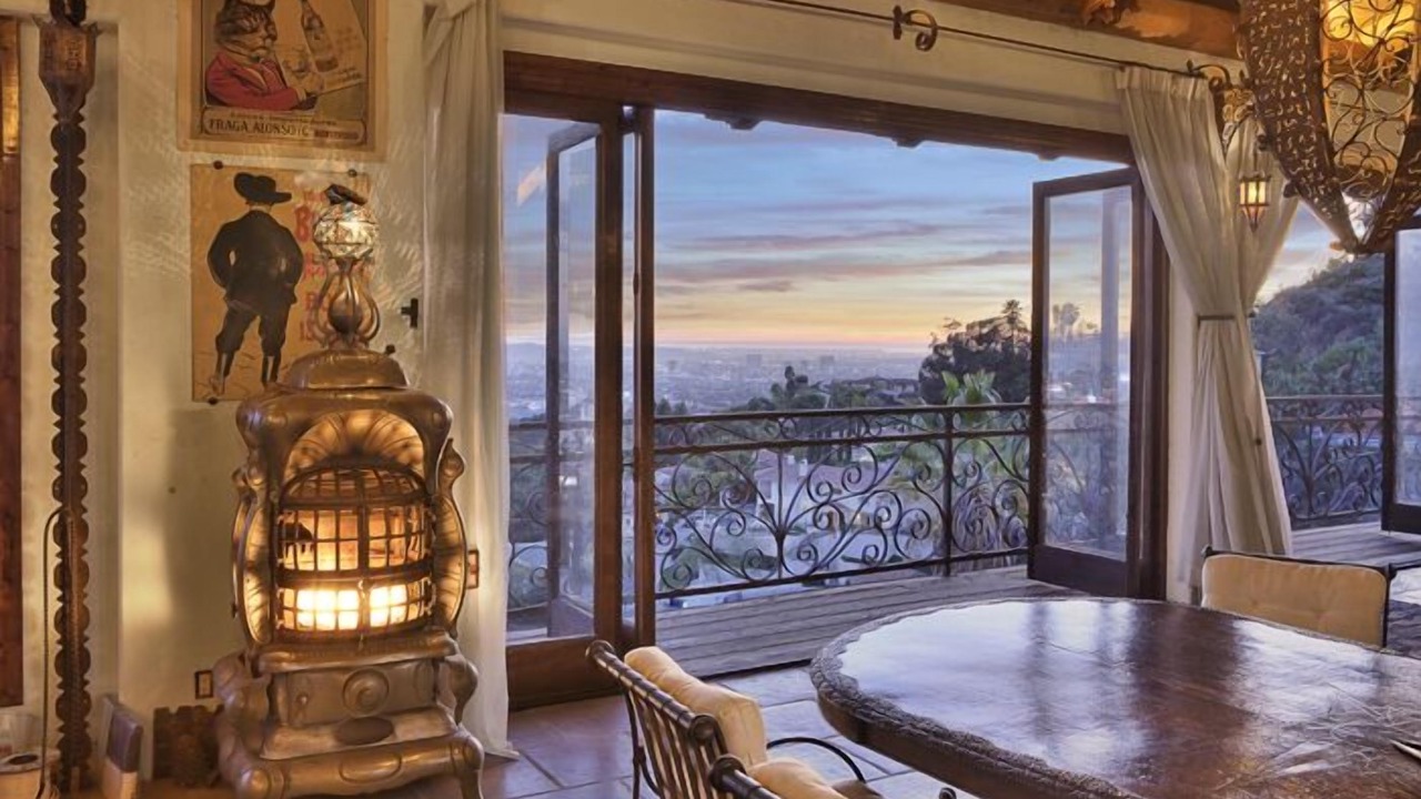 Photo of Bedroom in Hollywood Heights