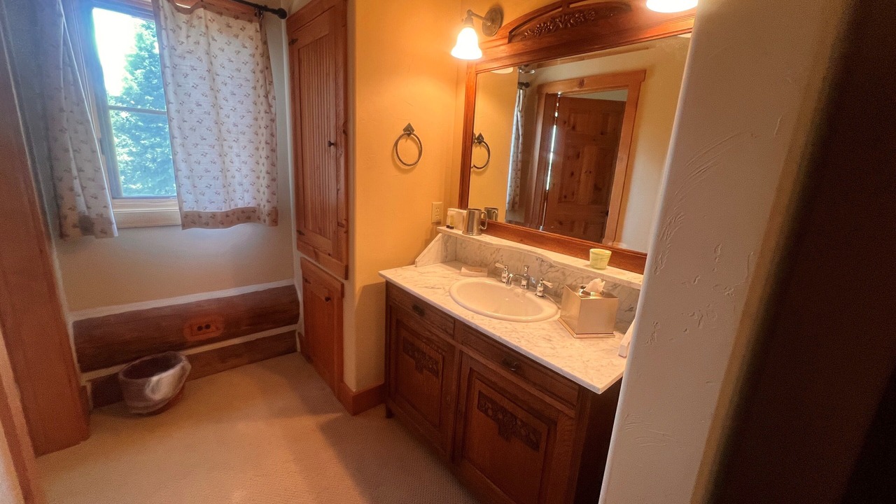 Photo of Bathroom in Porcupine Park