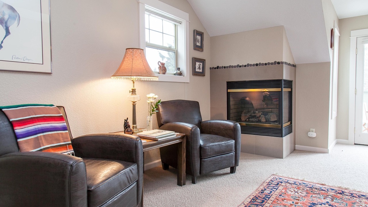 Photo of Livingroom in Old Bend