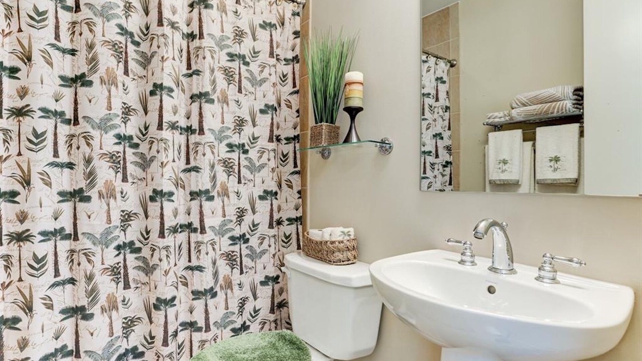 Photo of Bathroom in Galveston