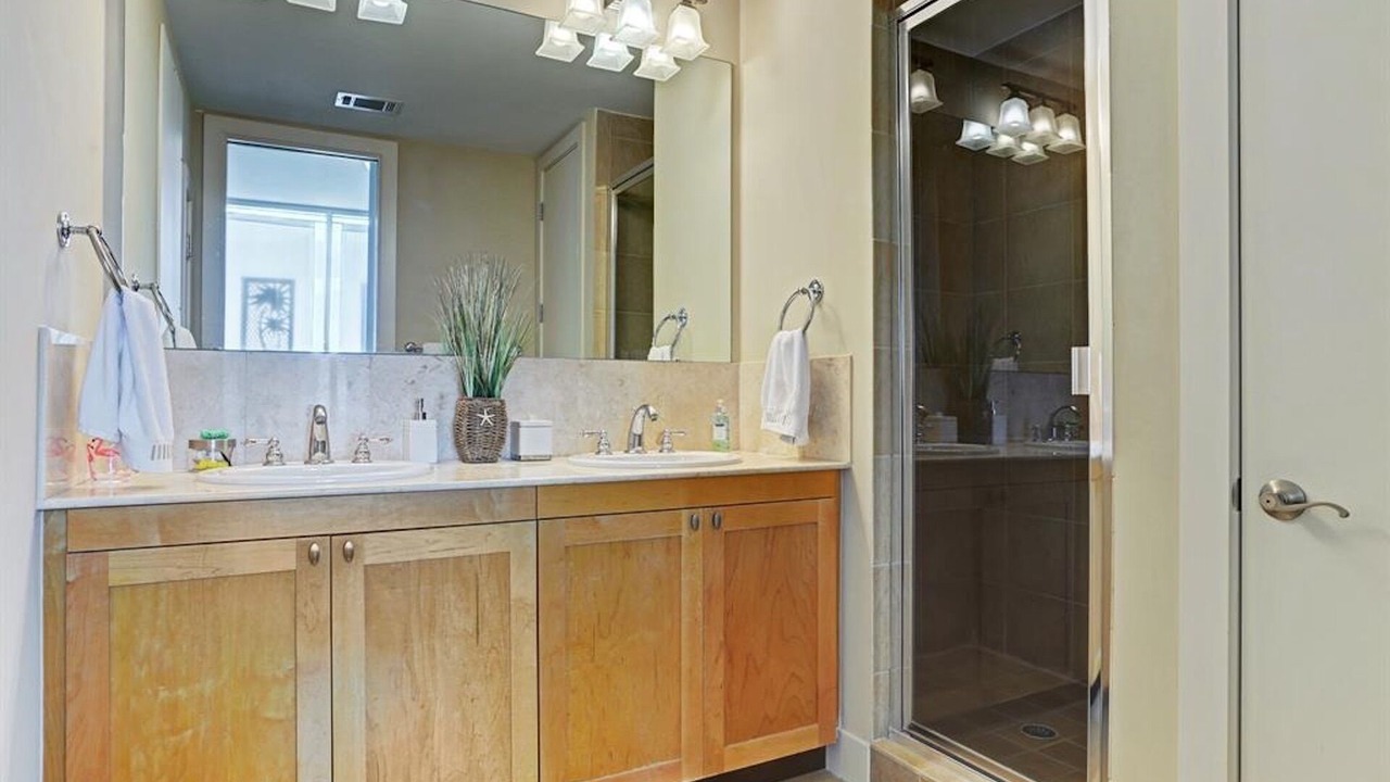 Photo of Bathroom in Galveston