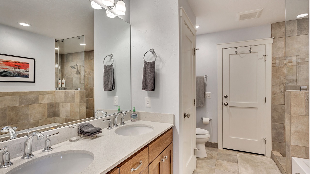 Photo of Bathroom in Cottonwood Heights