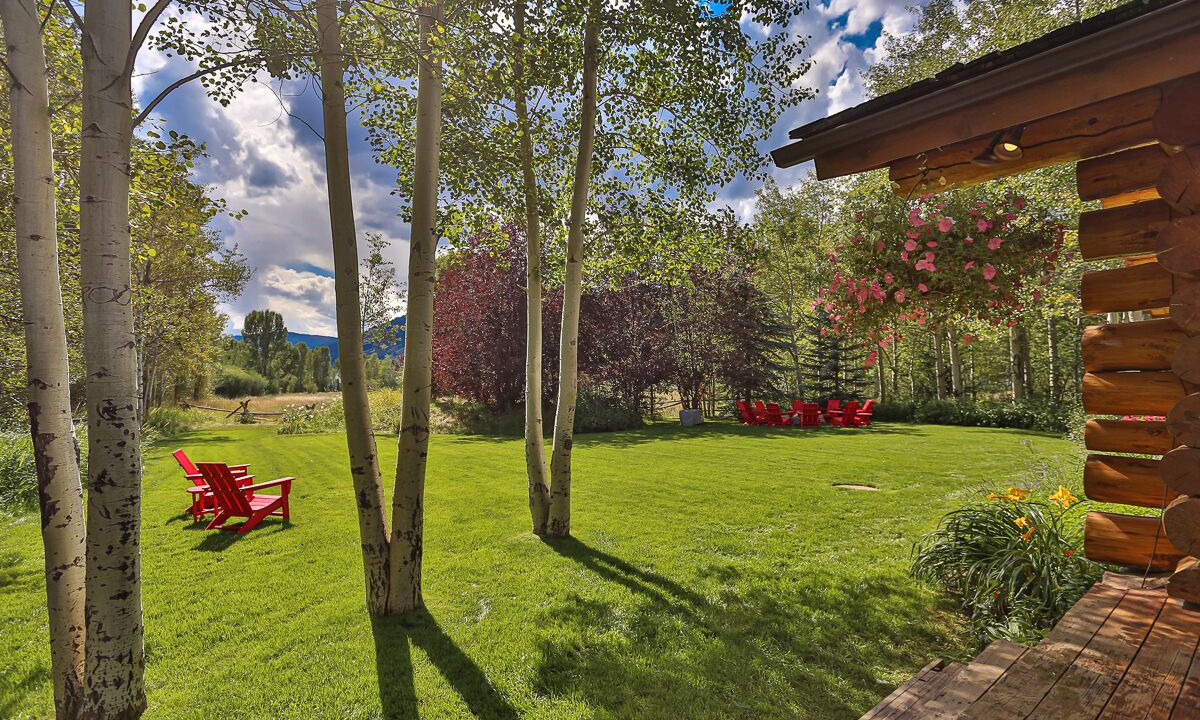 Photo of Patio Balcony in Moose Wilson Road