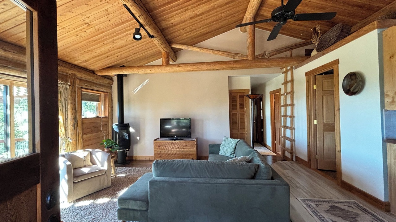 Photo of Bedroom in Bozeman