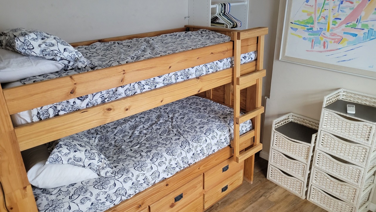 Photo of Bedroom in Mission Beach