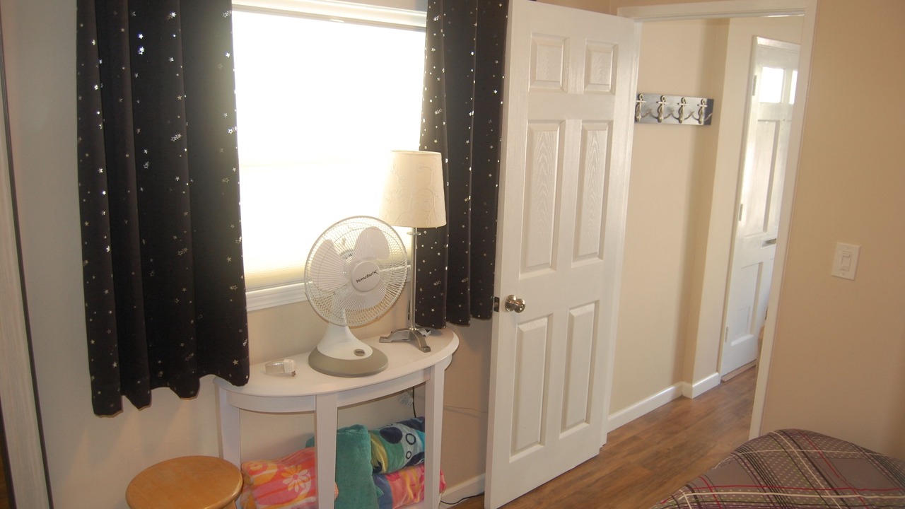 Photo of Bedroom in Mission Beach