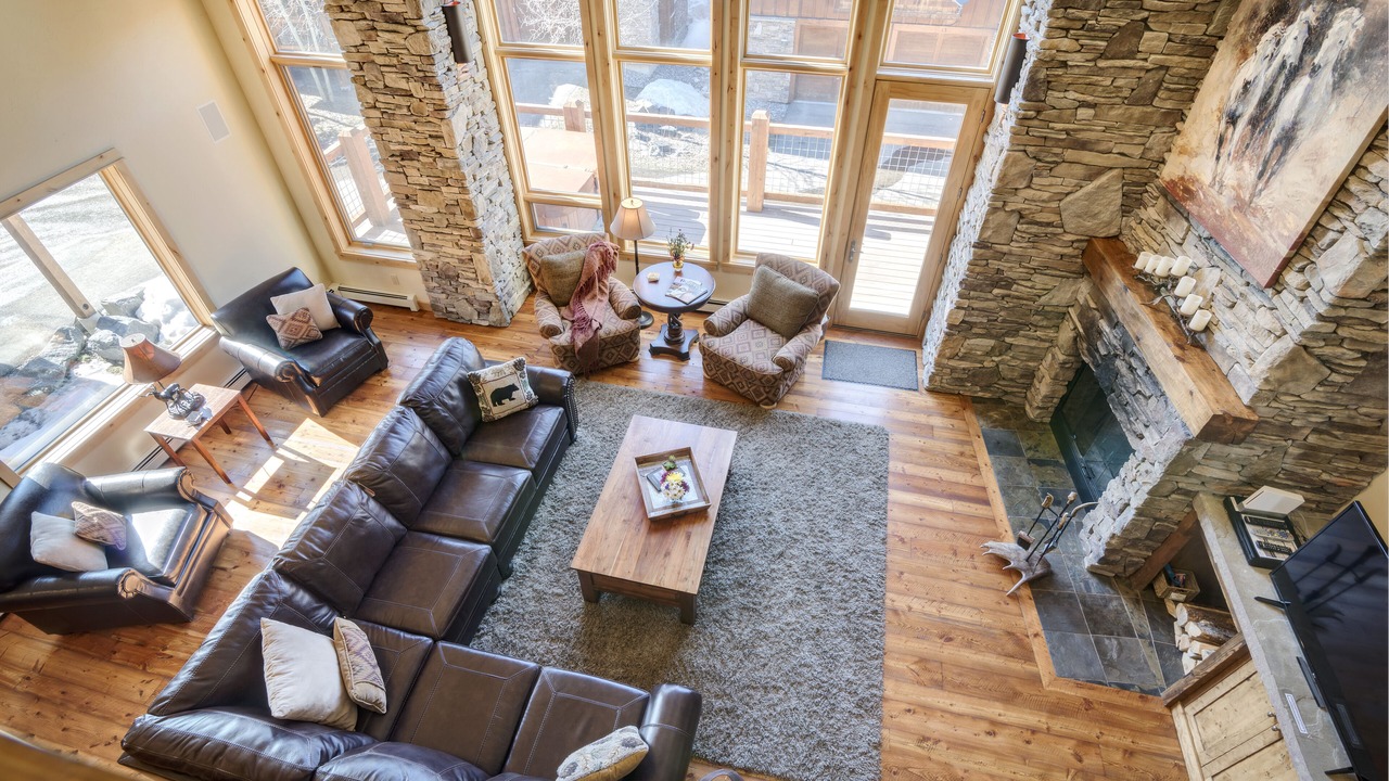Photo of Livingroom in Big Sky