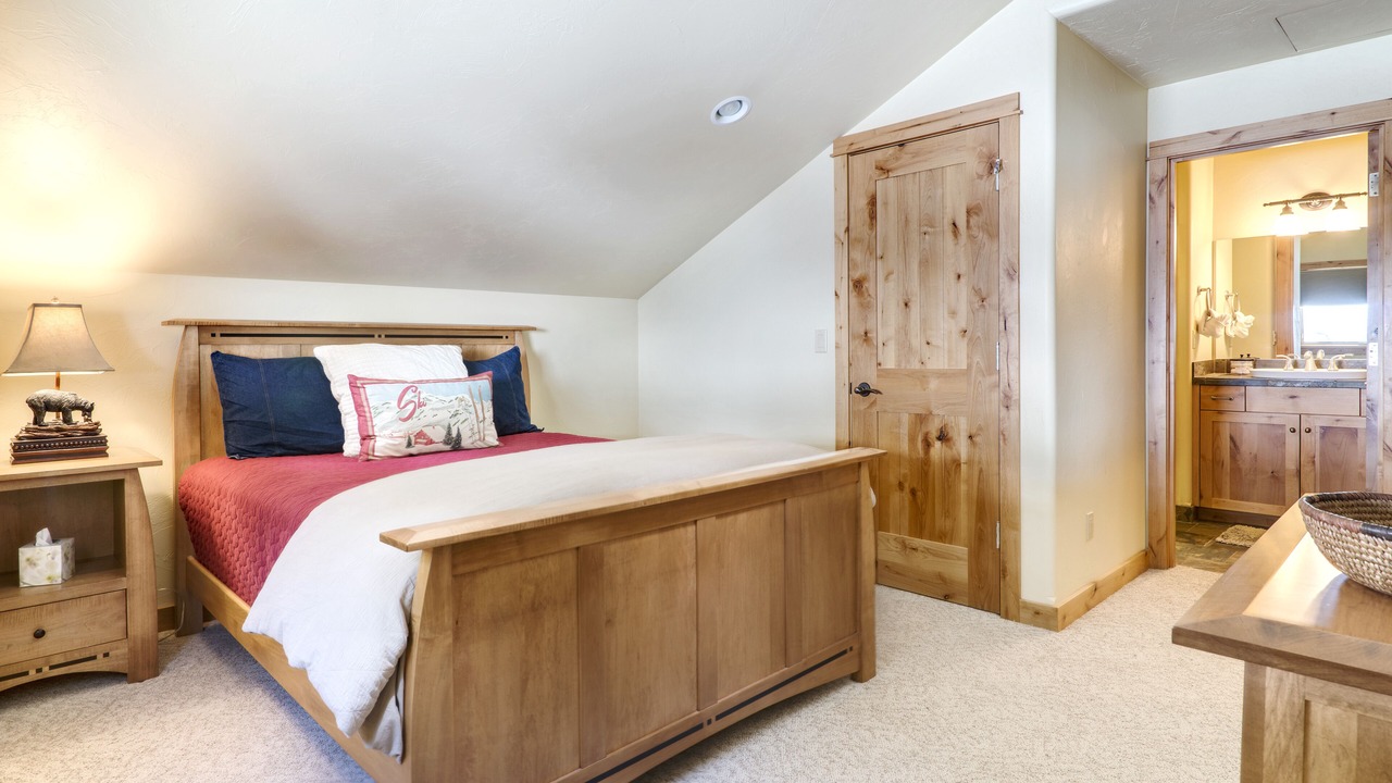Photo of Bedroom in Big Sky