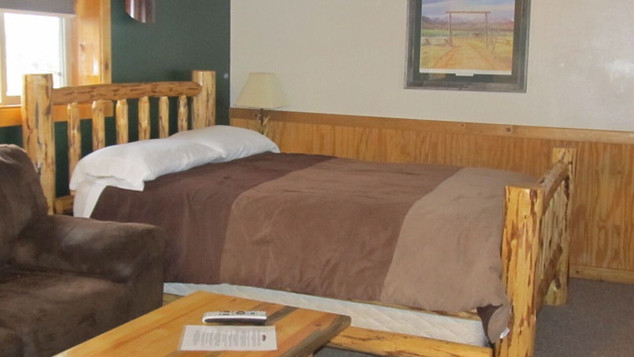 Photo of Others in Wapiti