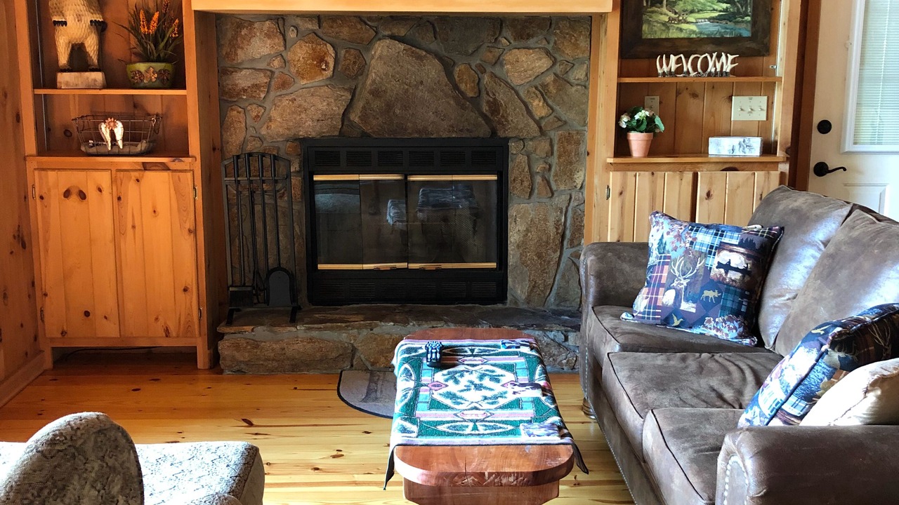 Photo of Livingroom in Hiawassee