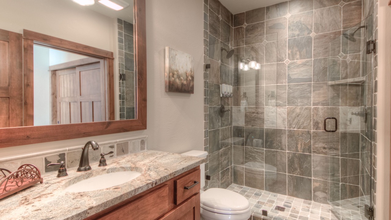 Photo of Bathroom in Powder Ridge
