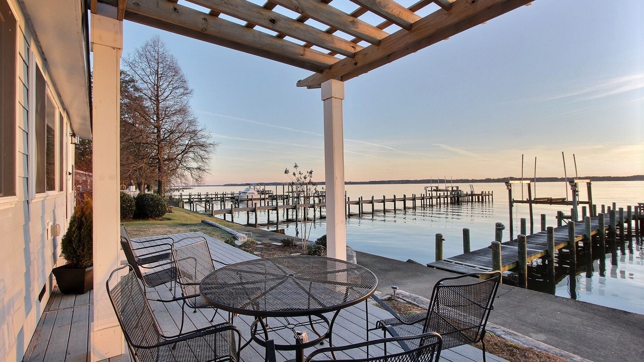 Photo of Outdoor in River Road