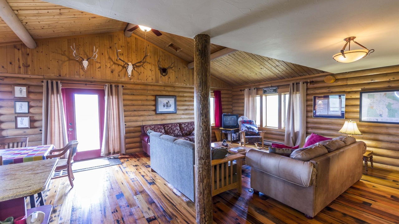 Photo of Livingroom in Harrison