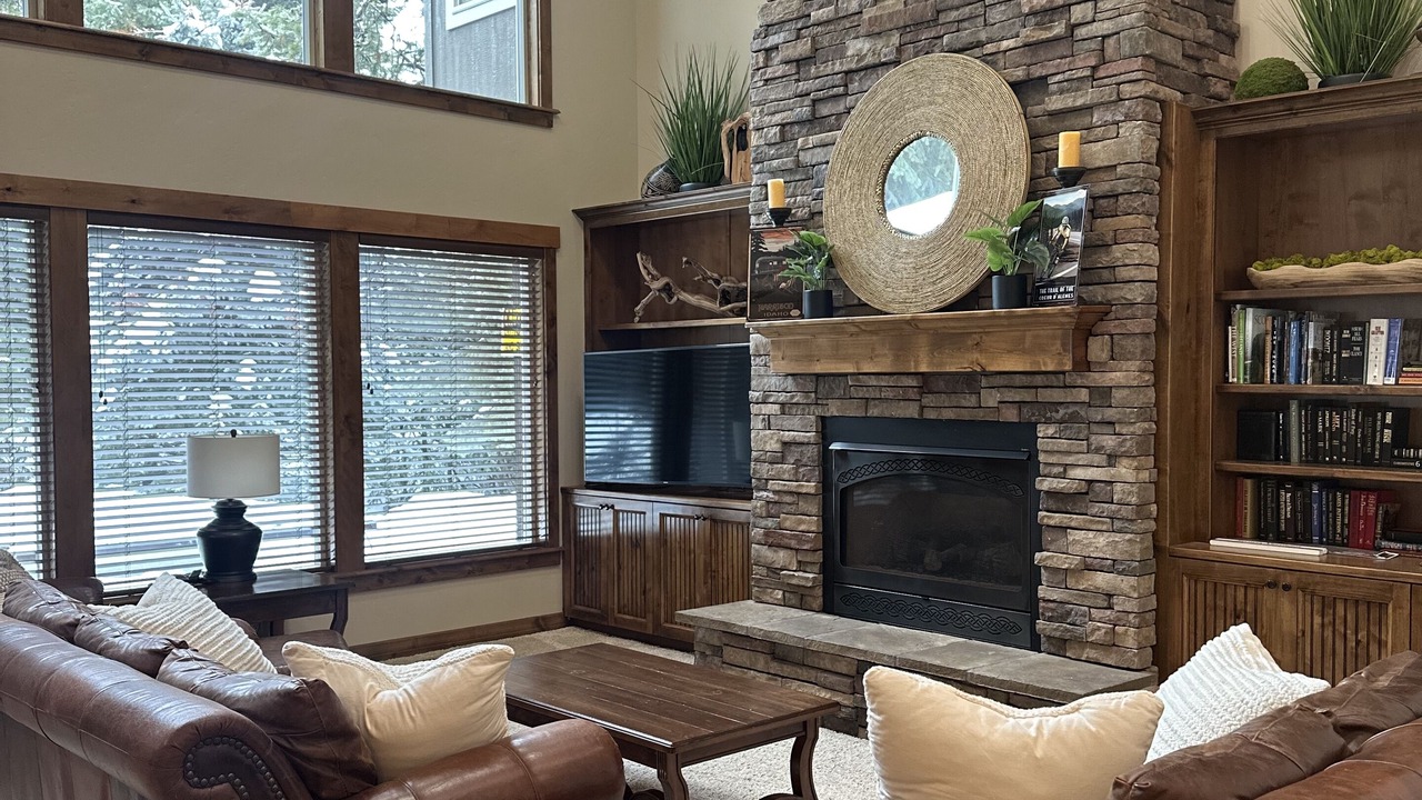 Photo of Livingroom in McCall