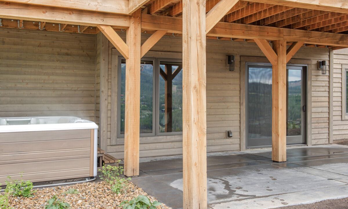 Photo of Patio Balcony in Big Sky