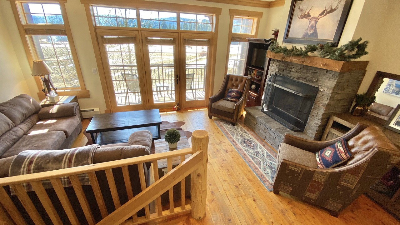 Photo of Livingroom in Big Sky Meadow Village