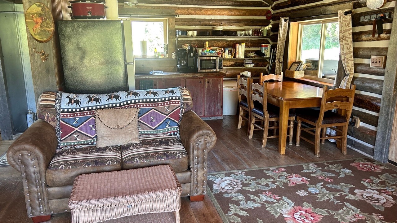 Photo of Livingroom in Gardiner