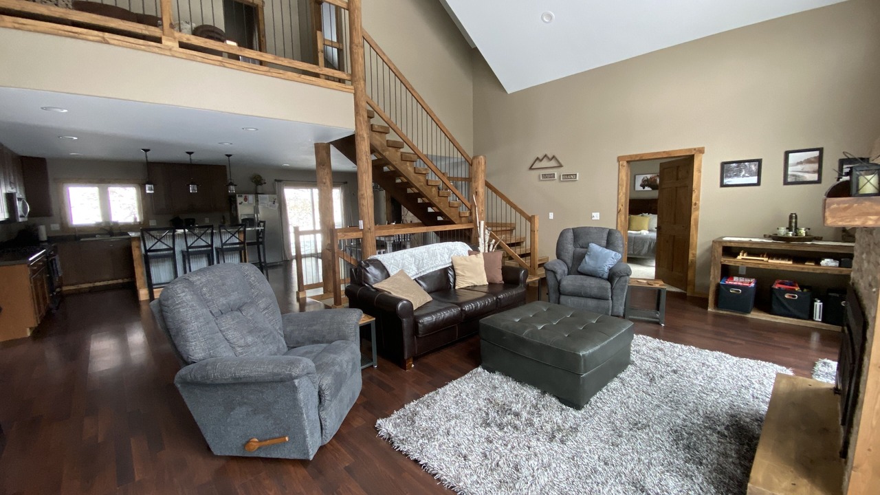 Photo of Livingroom in Deadwood