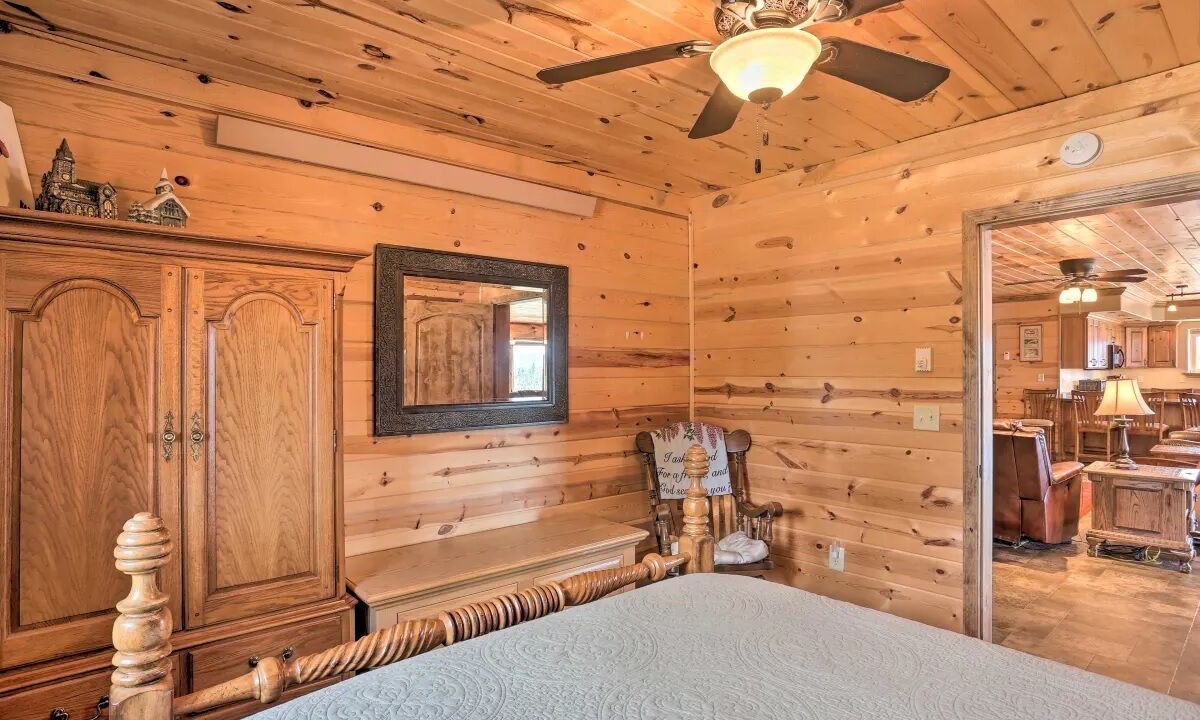 Photo of Bedroom in Hot Springs