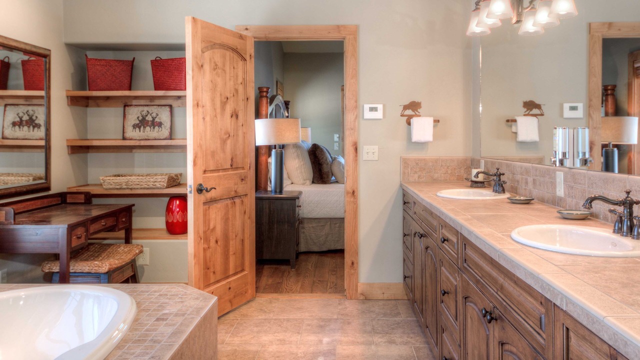 Photo of Bathroom in Big Sky