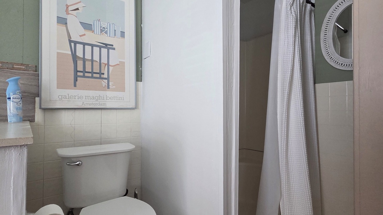 Photo of Bathroom in Lorain