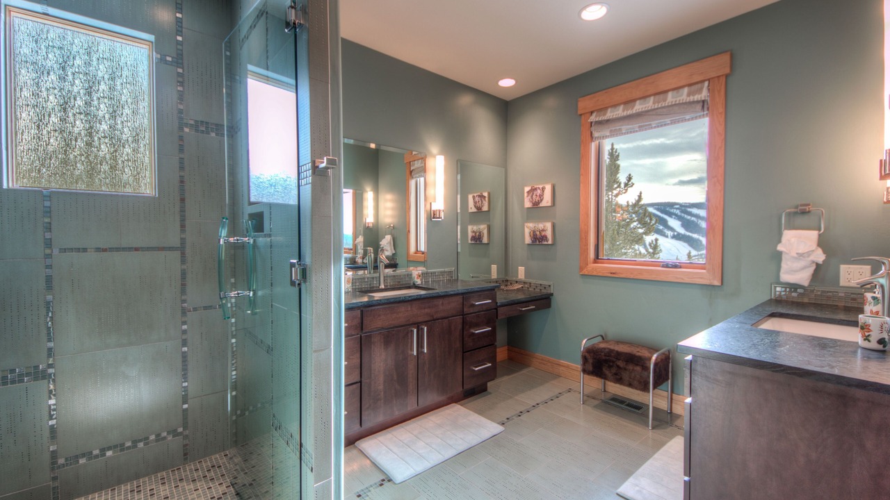 Photo of Bathroom in Big Sky