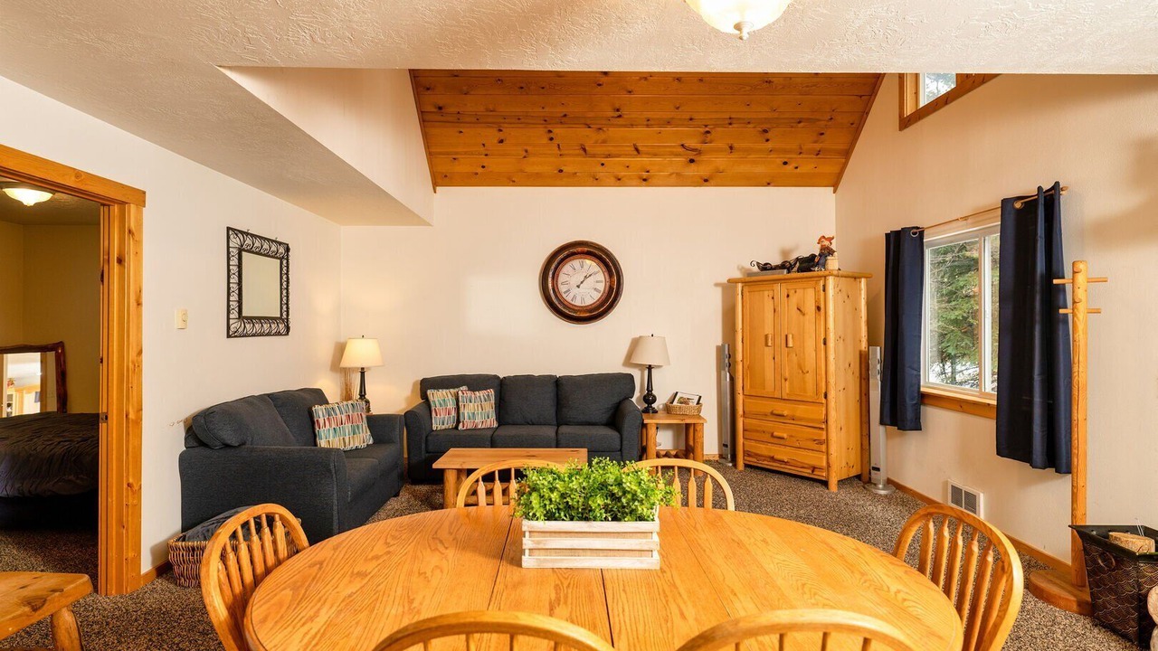 Photo of Bedroom in Tamarack Resort