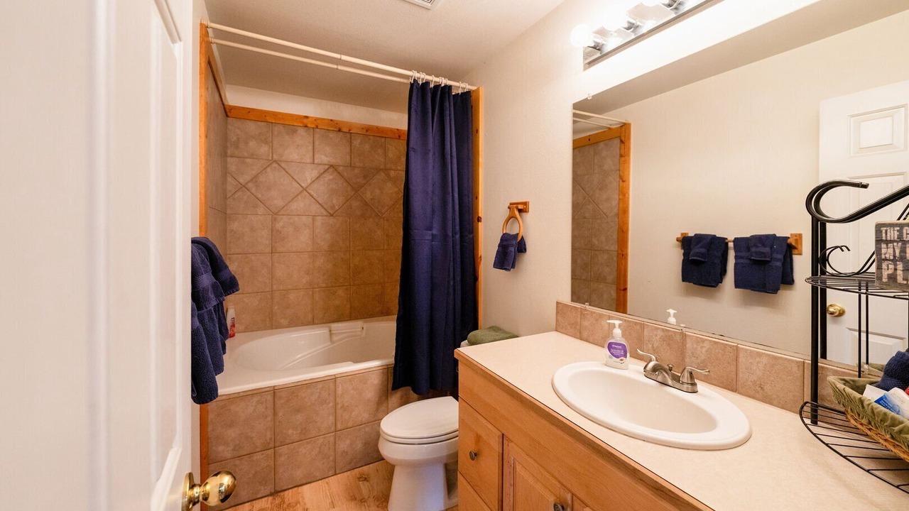 Photo of Bathroom in Tamarack Resort