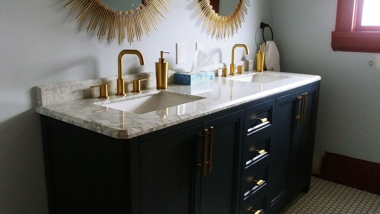 Photo of Bathroom in Detroit - Shoreway