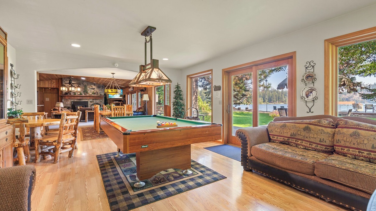 Photo of Bedroom in Spirit Lake