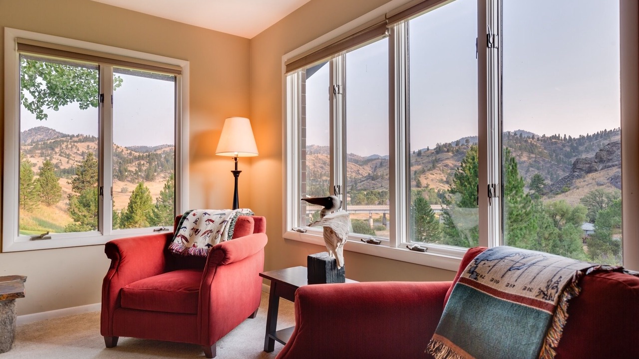 Photo of Bedroom in Cascade
