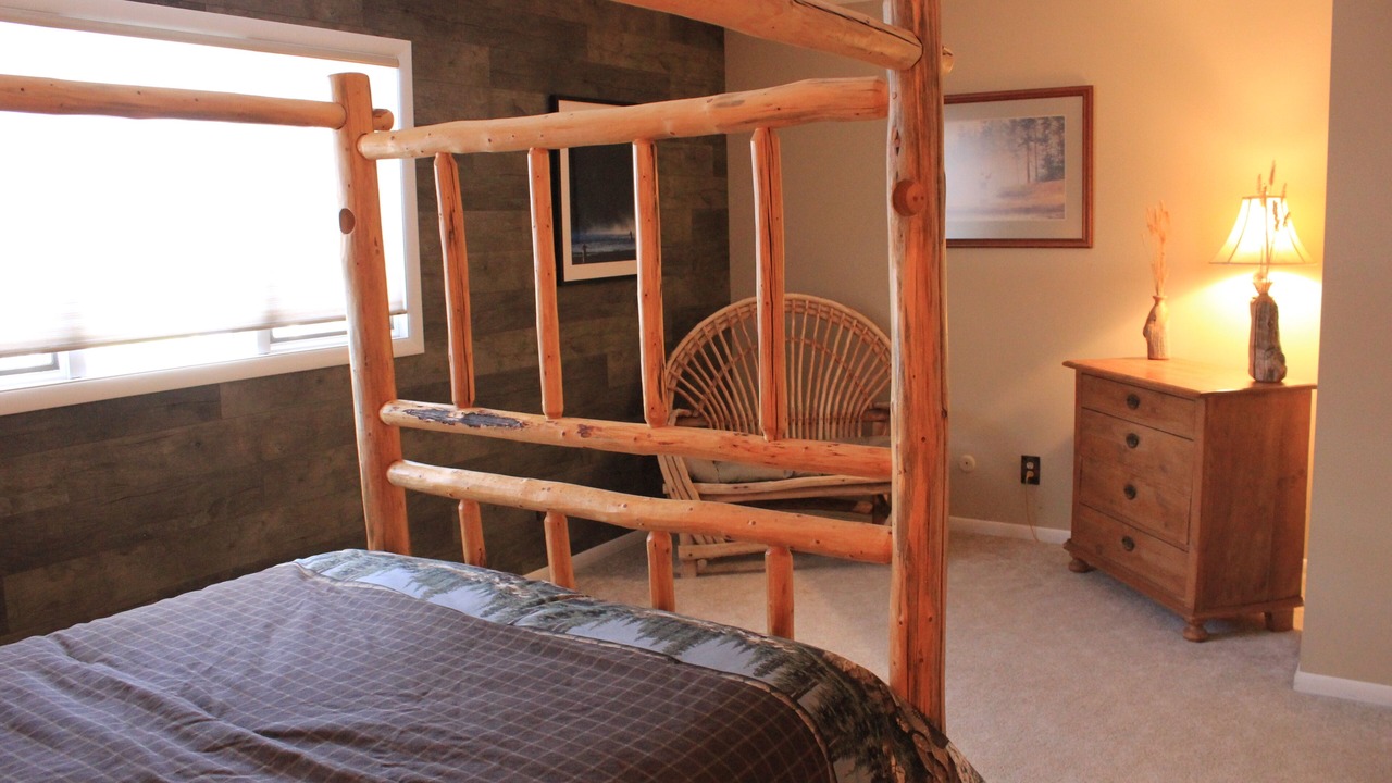 Photo of Bedroom in Cascade