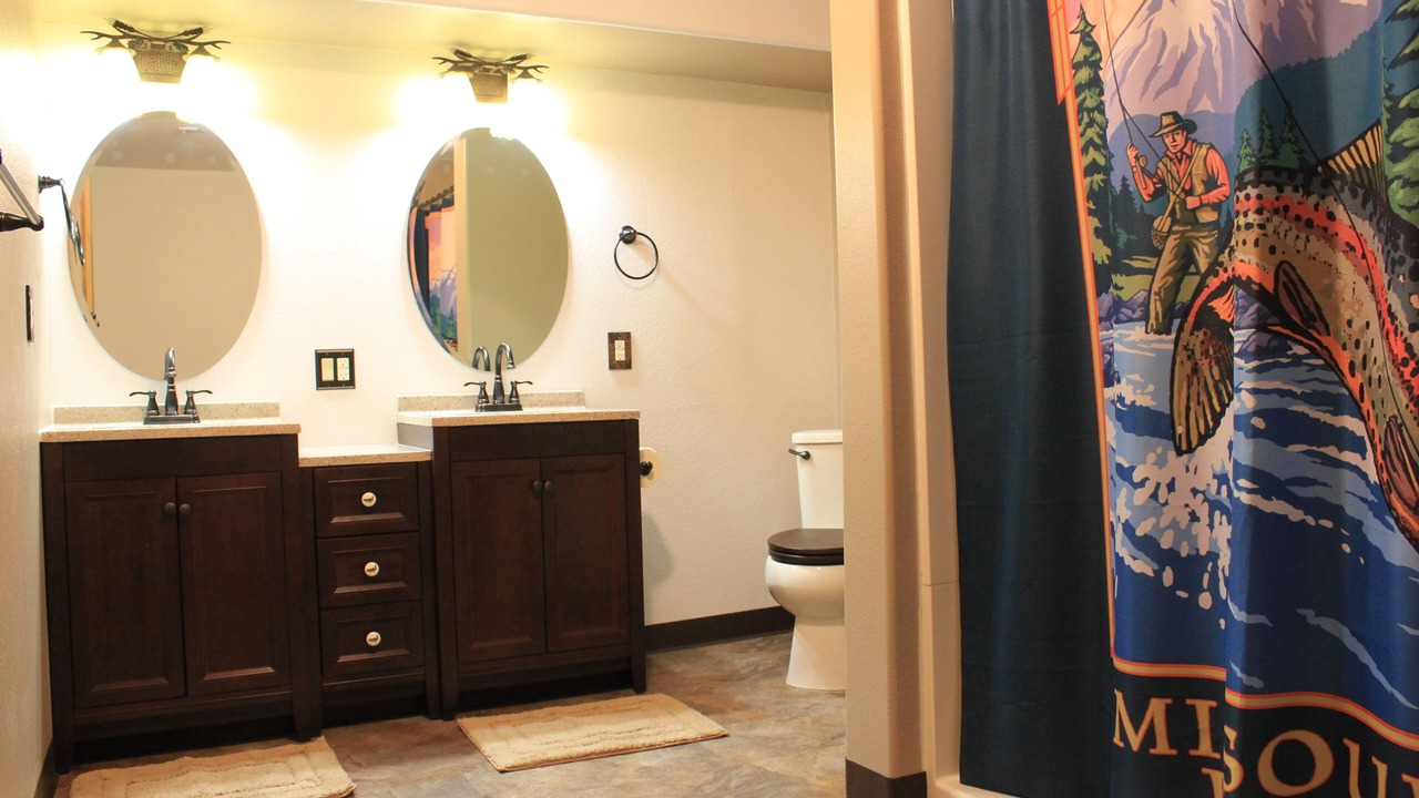 Photo of Bathroom in Cascade