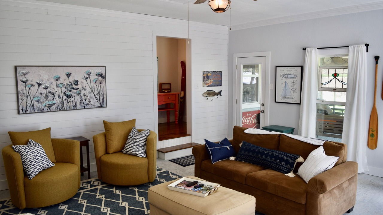 Photo of Livingroom in Canyon Lake